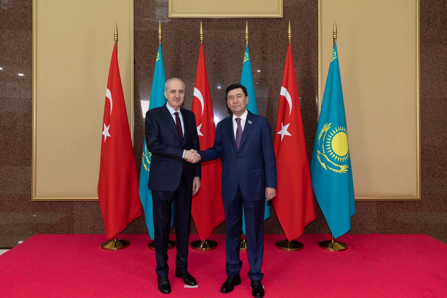 TBMM Başkanı Numan Kurtulmuş, Kazakistan Cumhuriyeti Meclisi Başkanı Yerlan Koşanov ile Görüştü