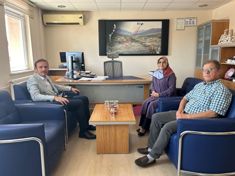Kaymakamımız Sayın Aydın YANIK, İlçe Tapu Müdürlüğünü Ziyaret Etti