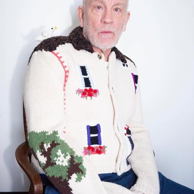 John Malkovich, JW ANDERSON'ın Yeni Dergi Kapağına Çıktı