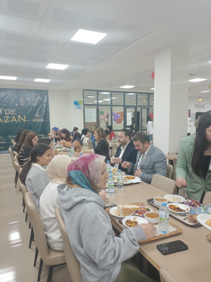 KYK Genel Müdürlüğü ve Kırşehir Gençlik ve Spor İl Müdürlüğü, Ramazan'da Öğrencilerle İftar Sofrasında Buluştu