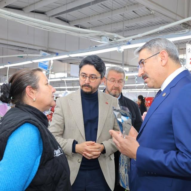 AK Parti Niğde Milletvekili Prof.Dr. Cevahir Uzkurt, Timur Tekstil'deki Emekçi Kadınları Ziyaret Etti