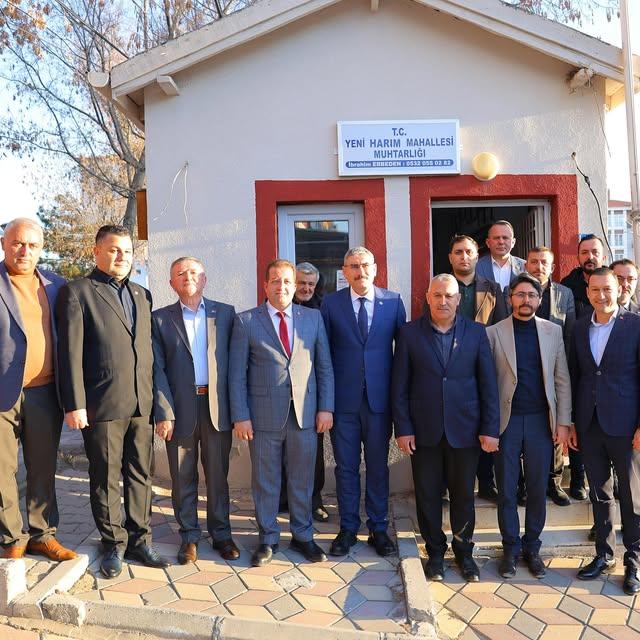 AK Parti Niğde Milletvekili Prof. Dr. Cevahir Uzkurt, Bor'da Muhtarı Ziyaret Etti ve Yardıma İhtiyacı Olanlara Destek Oldu
