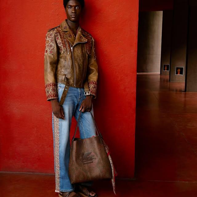 Etro, Boho Rüzgarıyla Yazın Aşkını Yakalıyor