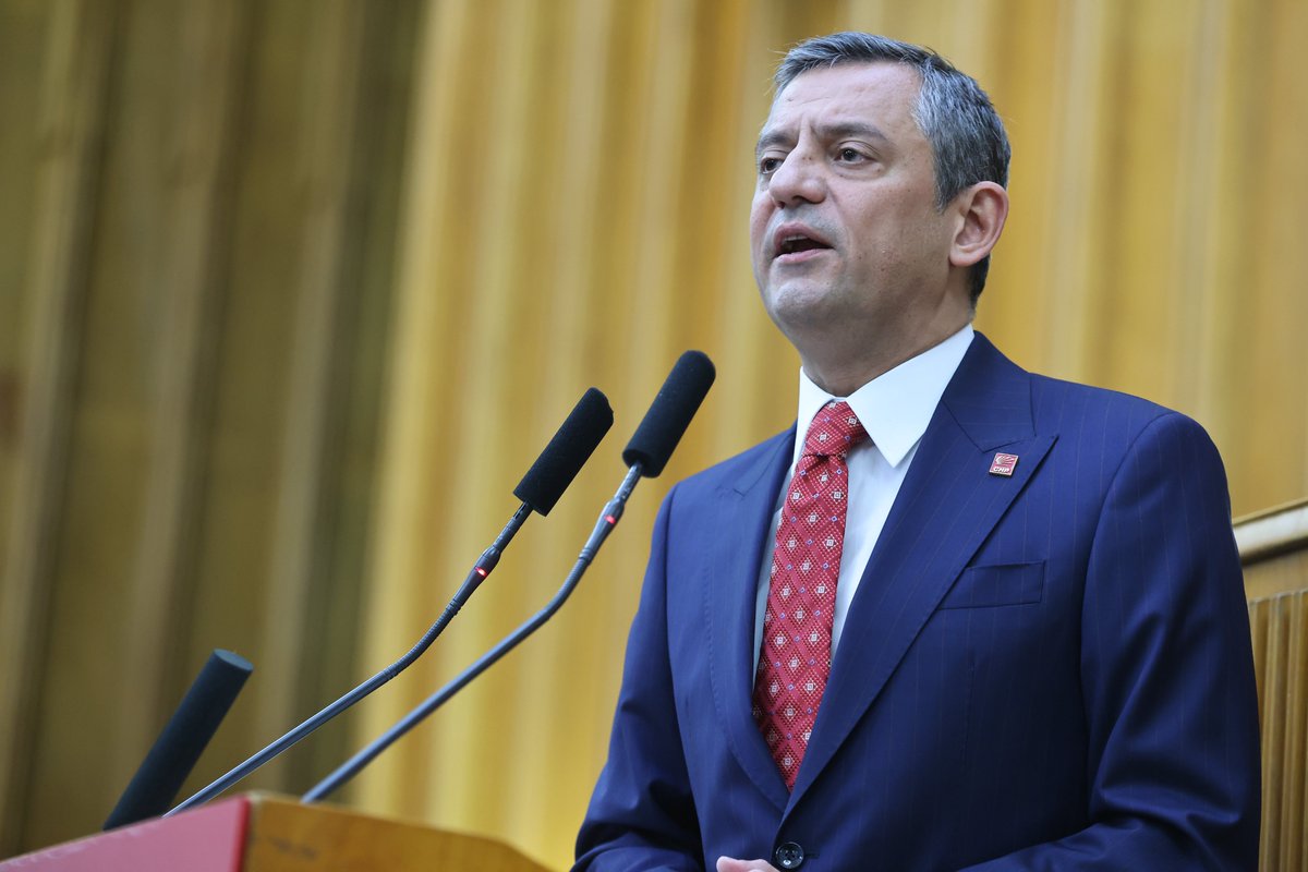 CHP'li Aşkın Genç, TBMM Grup Toplantısına Katıldı