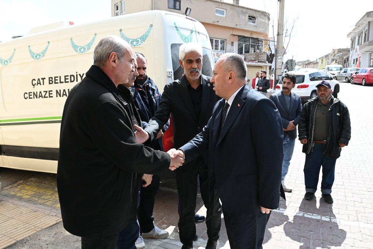 Nevşehir Valisi, Çat Belediye Başkanı'nın Abisinin Cenaze Namazında
