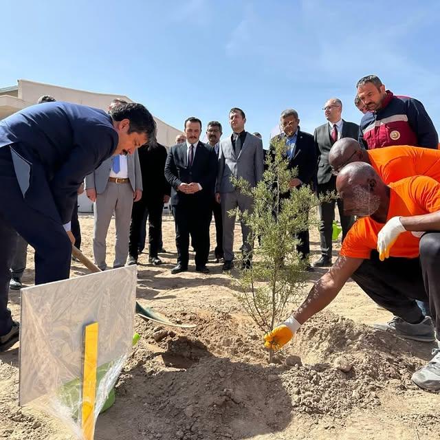 Kırşehir'de Fidan Dikim Etkinliği: Valilik, Başsavcılık ve Cezaevi Personeli Emeğiyle Yeşil Alan Oluşturuldu