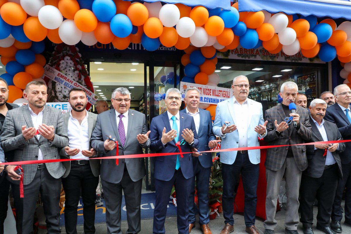 Vali Çelik, Yeni İş Yeri Açılışına Katıldı