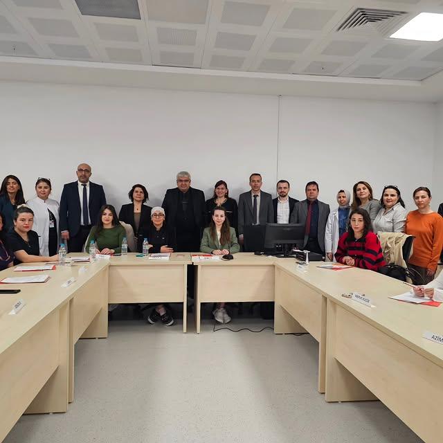 Niğde Eğitim ve Araştırma Hastanesi'nde Ebelik Eğitimi Başladı