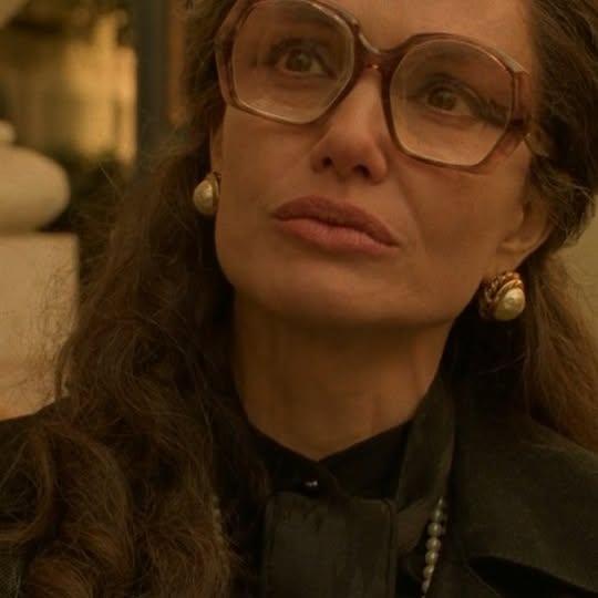 Angelina Jolie, Maria Callas'ı Canlandırdığı Filmle Seyirciyle Buluşuyor