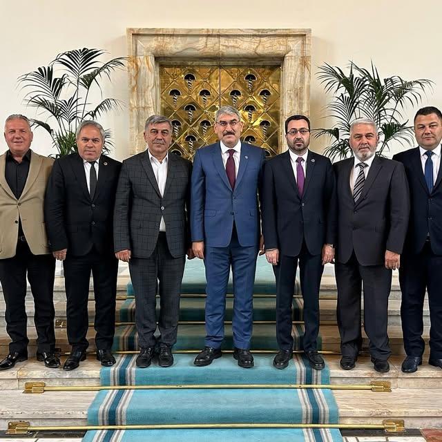 AK Parti Milletvekili Uzkurt, İl Genel Meclisi Başkanı ve Üyelerini TBMM'de Konuk Etti