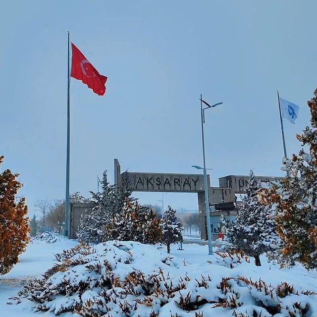 Aksaray Üniversitesi Kampüsünde Kar Manzarası