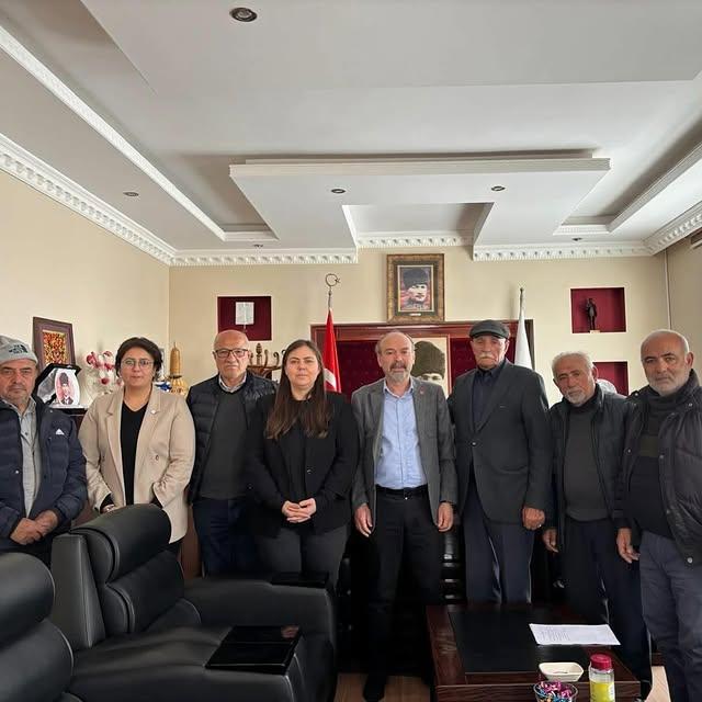 CHP Aksaray Kadın Kolları, İmza Kampanyası İçin Saratlı Belediye Başkanı'nı Ziyaret Etti