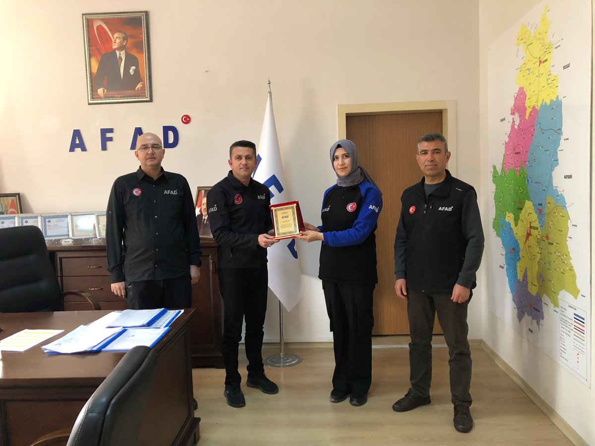 Nevşehir'de Afet Danışmanı Emine Altınay, Yeni Göreviyle Onurlandırıldı
