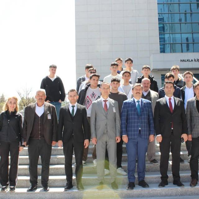 AK Parti Vekili Erbakan Kaman Öğrencileriyle TBMM'de Buluştu