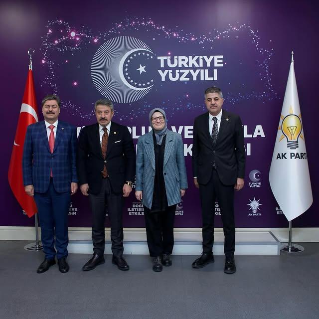AK Parti'den Kırşehir Ziyareti: Milletvekilleri ve Genel Merkez Temsilcisi