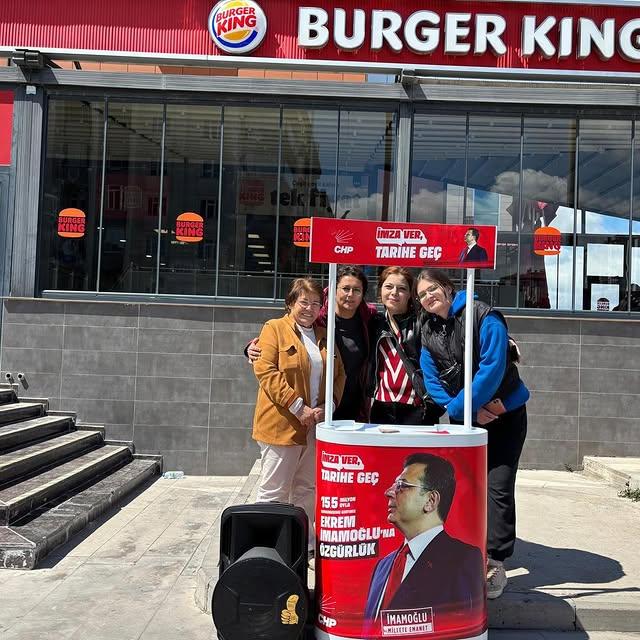 Aksaray'da Ekrem İmamoğlu Desteği İçin İmzalı Kampanya