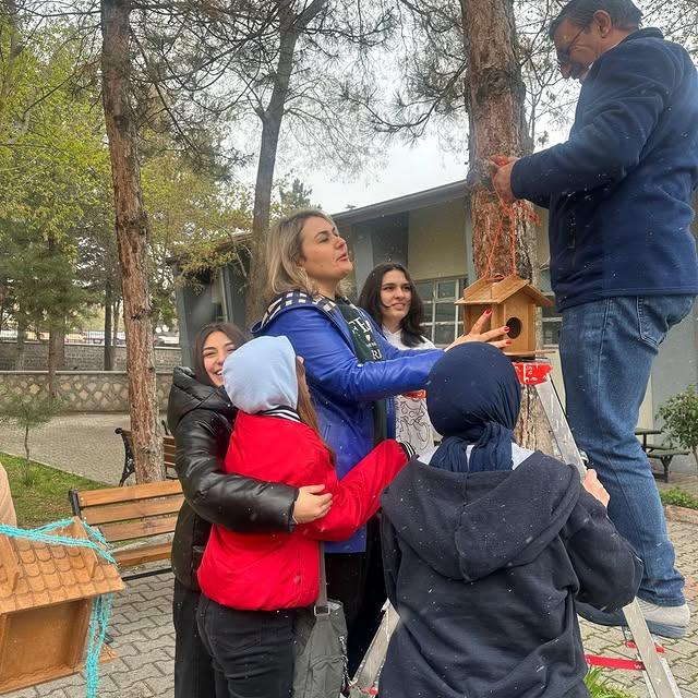 Nene Hatun Kız Mesleki ve Teknik Anadolu Lisesi Öğrencileri Kuşlara Yuva Kurdu