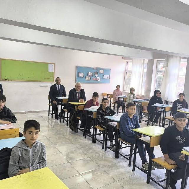 Nevşehir'de Topaç Ortaokulu İncelemesi