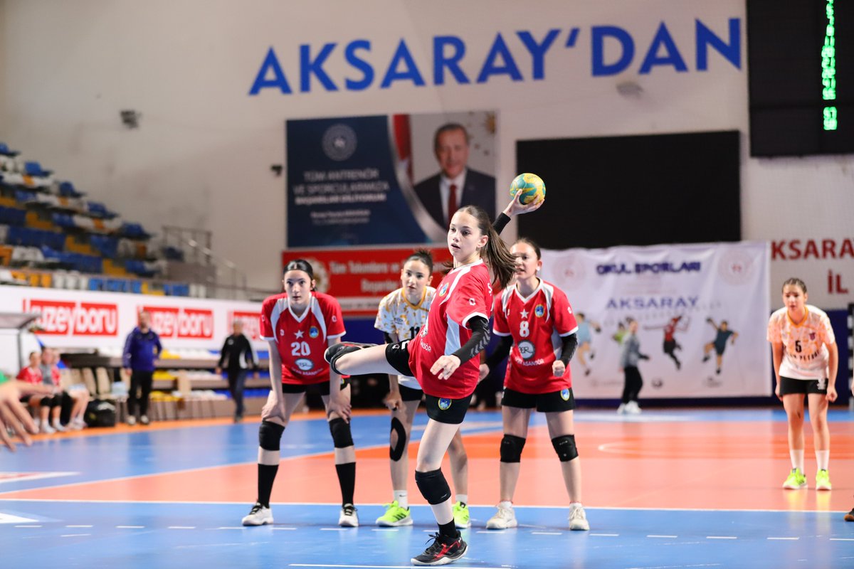 Aksaray’da Yıldızlar Hentbol Turnuvası Final Hafta Sonunda