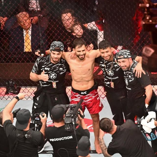 Yair Rodriguez, ABD ve Meksika Bayraklarını Kullanma Hakkını Elde Etti
