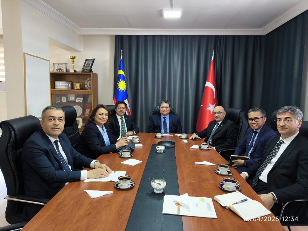 Ak Parti Milletvekili Cıngı, Malezya'nın ASEAN Dönem Başkanı Büyükelçisiyle Toplantı