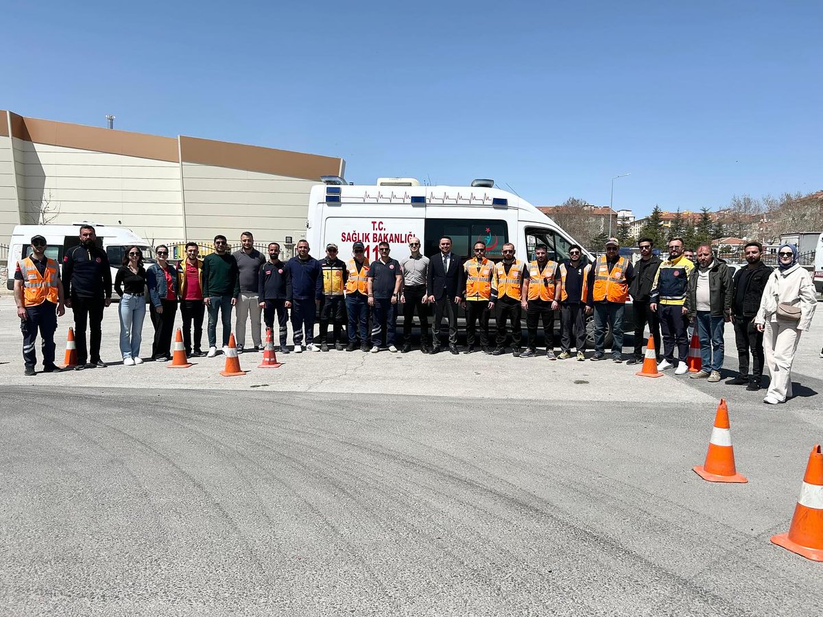 Niğde'de 112 Ambulans Sürücüleri Güvenlik Eğitimi Düzenlendi