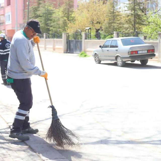 Aksaray’da Çevre Temizliği Devam Ediyor