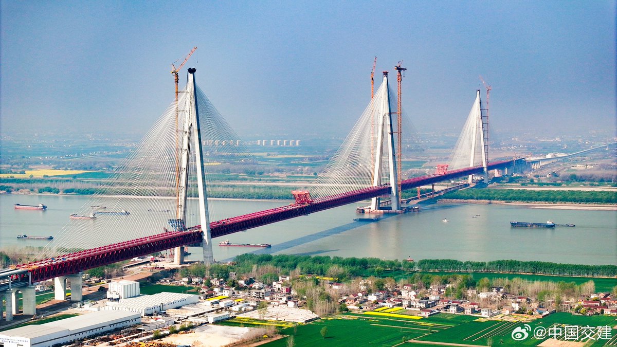 Dünya'nın En Uzun Köprü Kablosu Birleştirildi