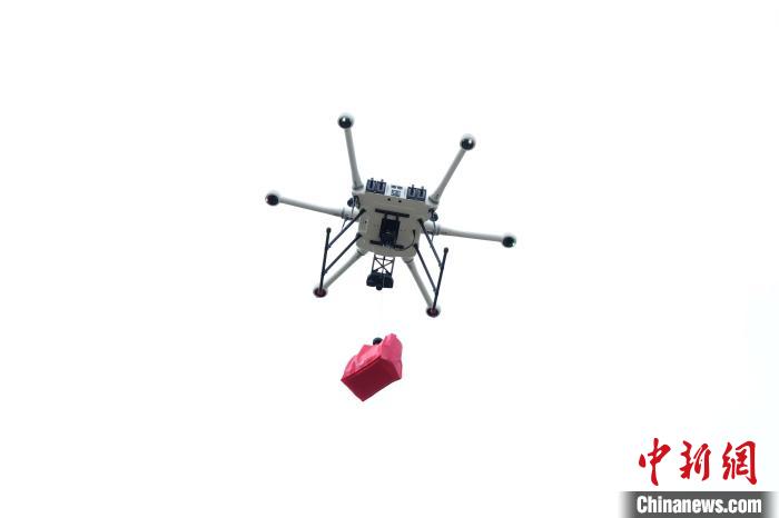 Çin'de Yüksek İrtifa Drone Teslimat Hizmeti Başladı