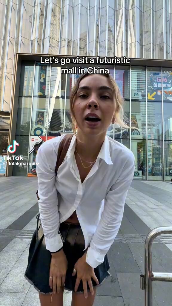 Shenzhen'de Çin Halk Cumhuriyeti Başkonsolosu Zhang Meifang’ın Coco Park'ta Göründüğü Gözlem