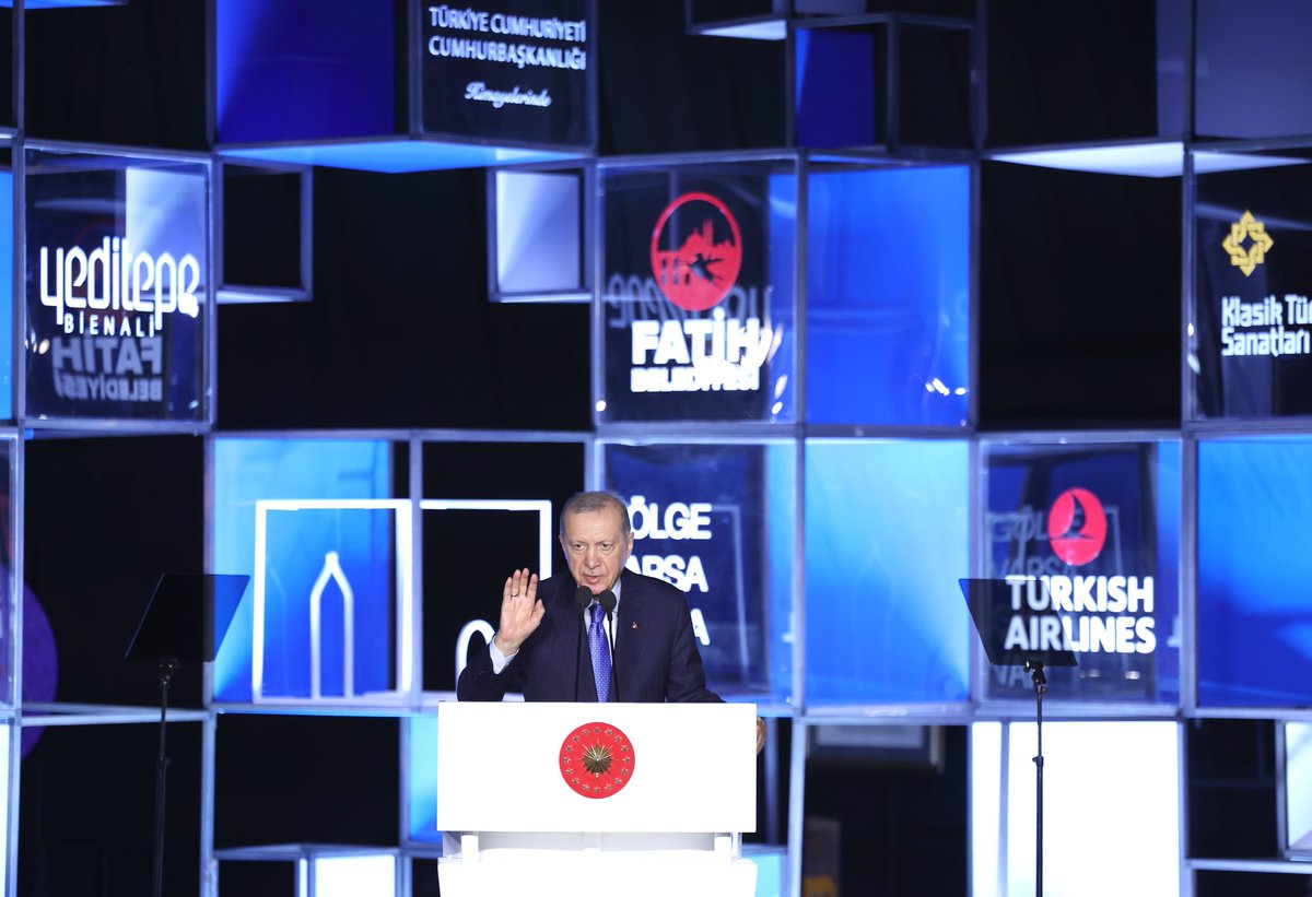 Yeditepe Bienali, Cumhurbaşkanı Erdoğan'ın Katılımıyla Açıldı