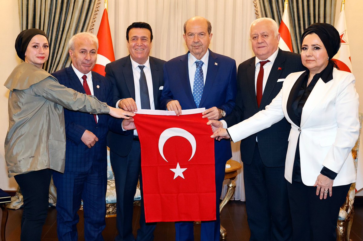 KKTC Cumhurbaşkanı Tatar, Türkiye İş Adamlarını Kabul Etti