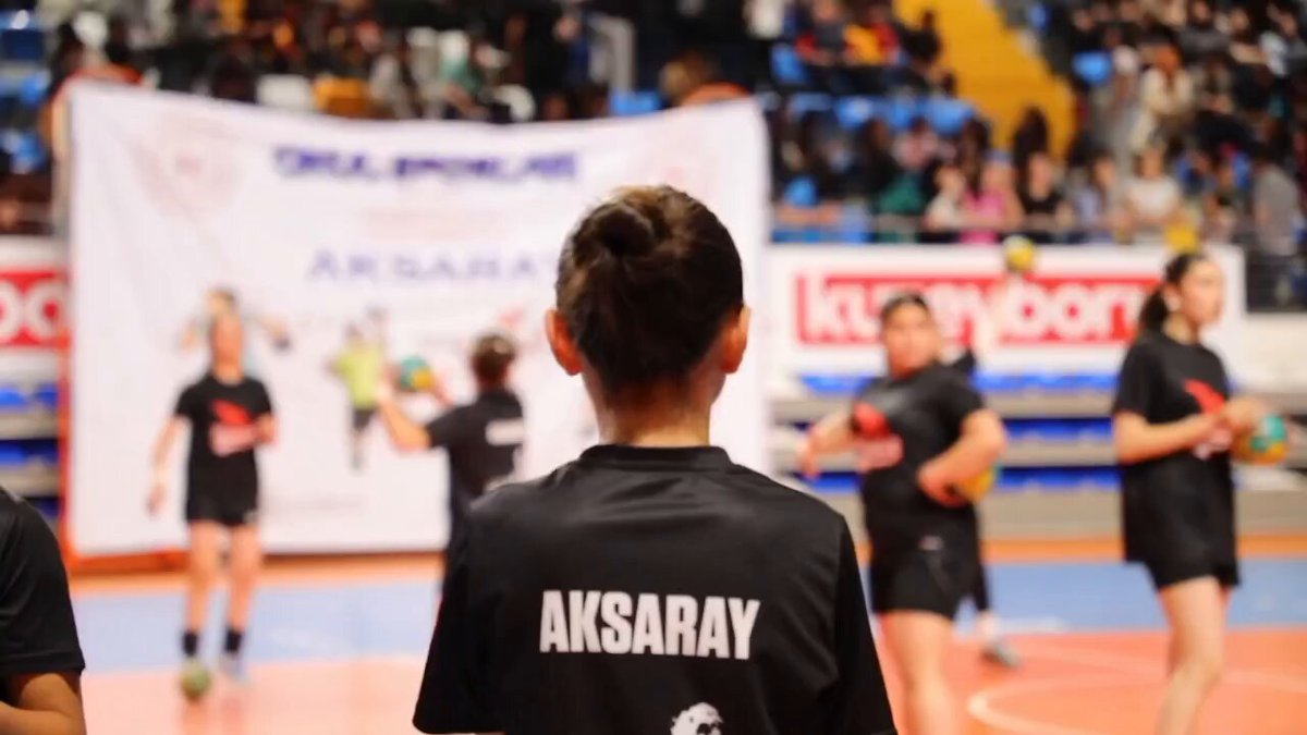Aksaray'da Yıldız Hentbol Turnuvası Başarıyla Son Buldu