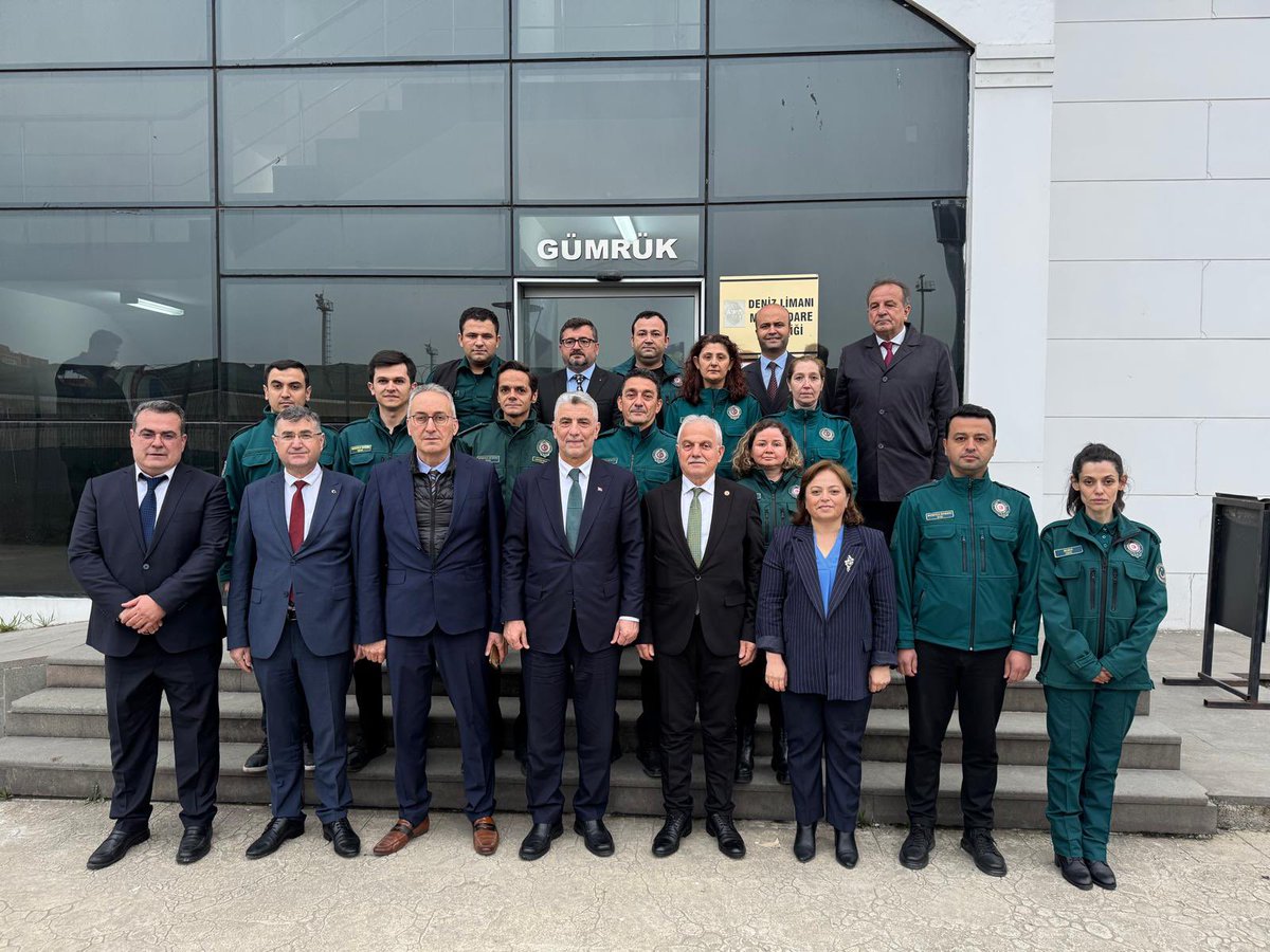 Ticaret Bakanı Bolat Giresun'da Gümrük Müdürlüğünü Ziyaret Etti