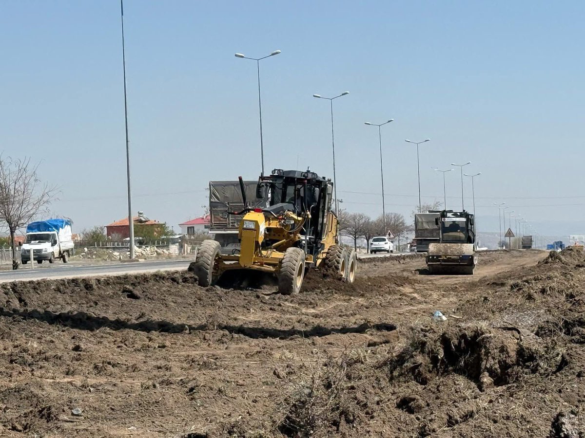 Adana Çevreyolunda Sıcak Asfalt Çalışmaları Başladı