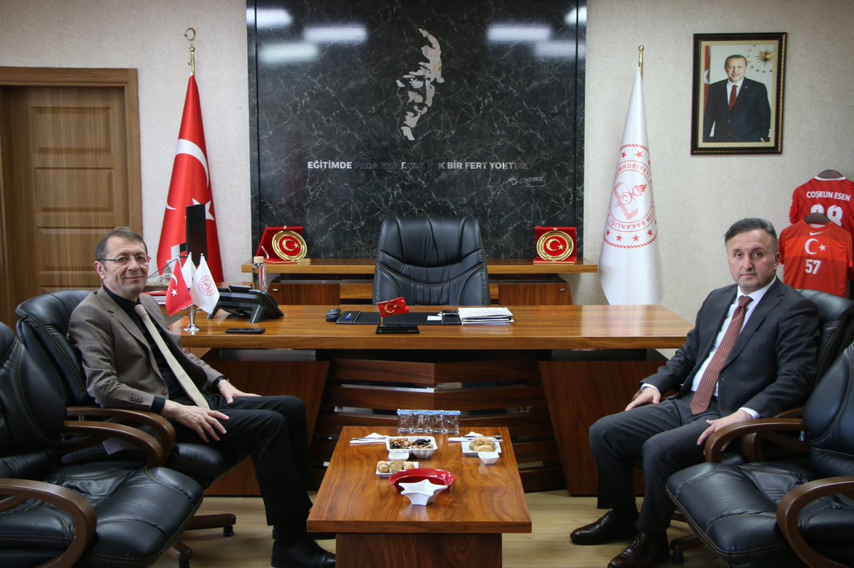 Kayseri Val Yardımcısı Esmer, İl Millî Eğitim Müdürünü Makamında Ziyaret Etti