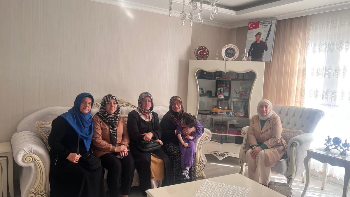 Ak Parti İl Kadın Kolları, Şehit Anneler Ziyareti Gerçekleştirdi