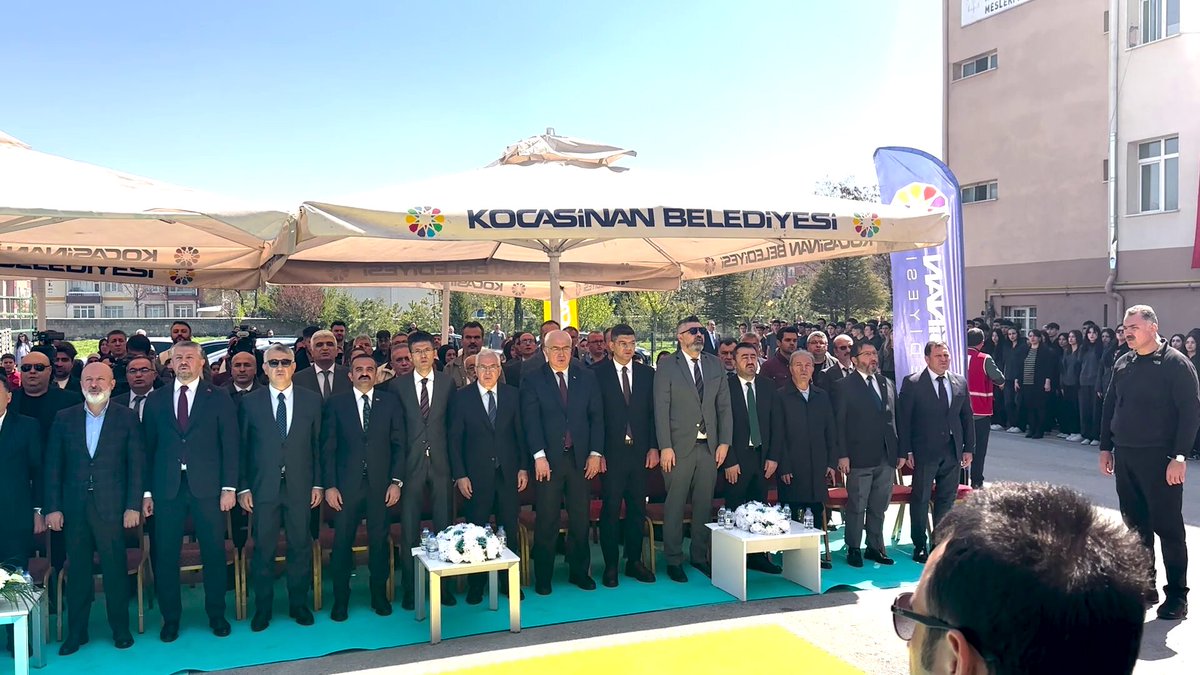 Kayseri'de Yeni Spor Kulübü Açılışında Valilik Katılımı
