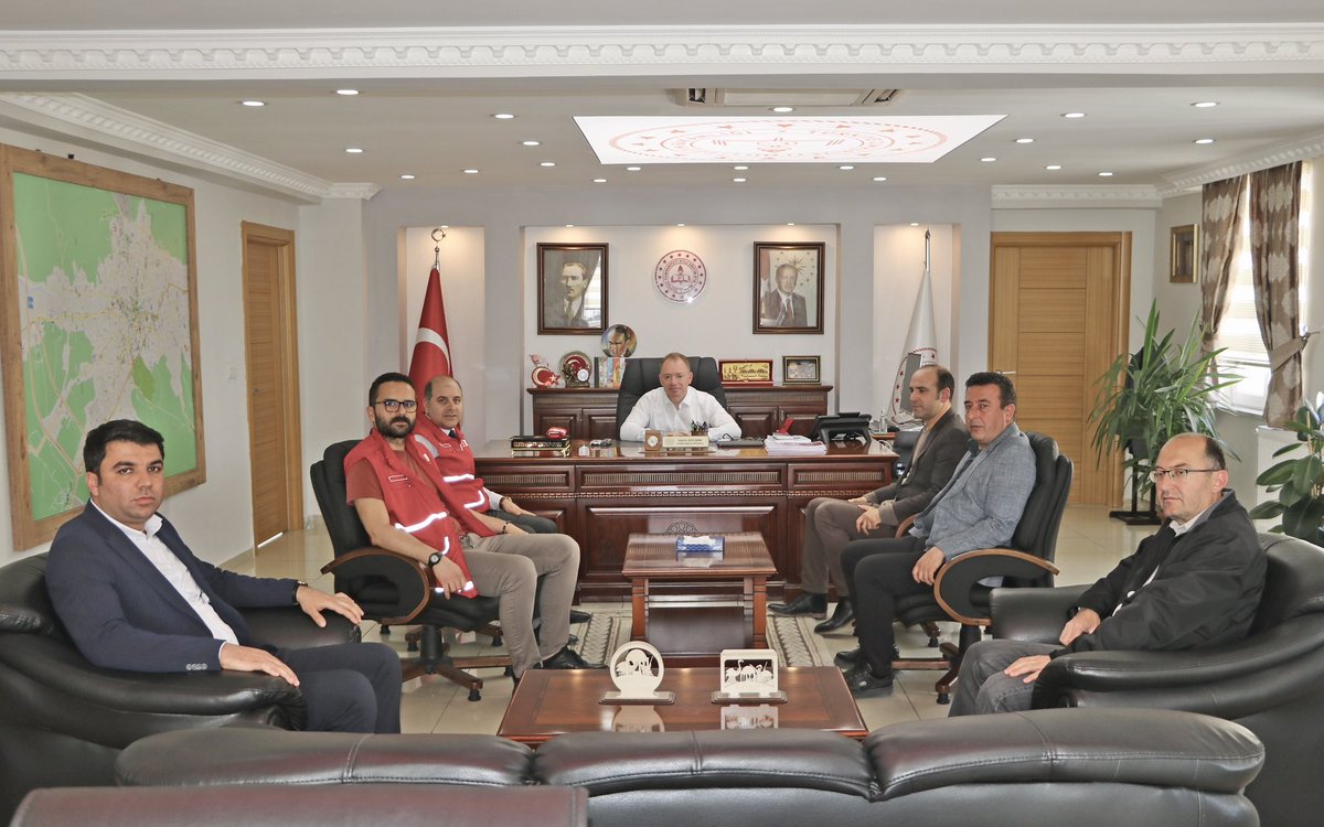 Kızılay, Kırşehir'de Millî Eğitim Müdürlüğü'nü Ziyaret Etti