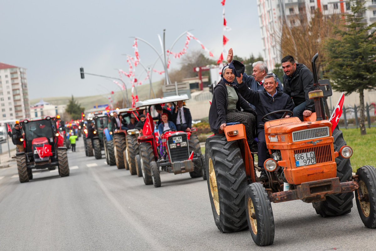 Kayseri Milletvekili Genç, Yozgat’ta Çiftçilere Destek Verdi