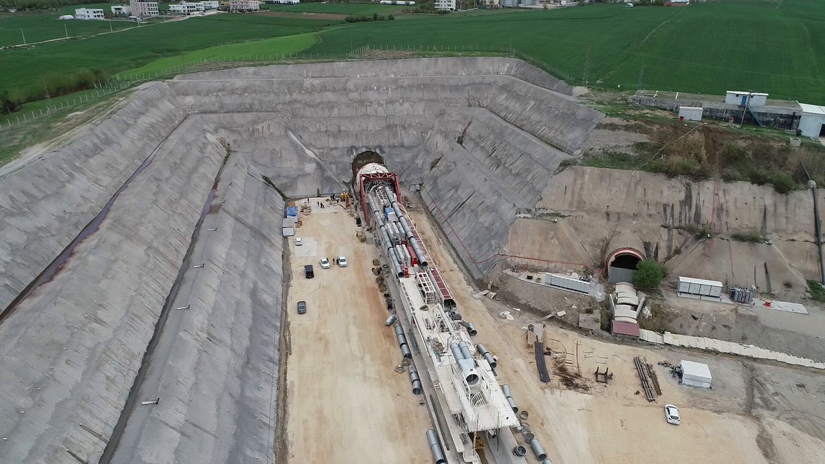 Türkiye'de Yeni Bir Sulama Projesi Tamamlandı: Silvan Sulama Tüneli Üretimi Artıracak