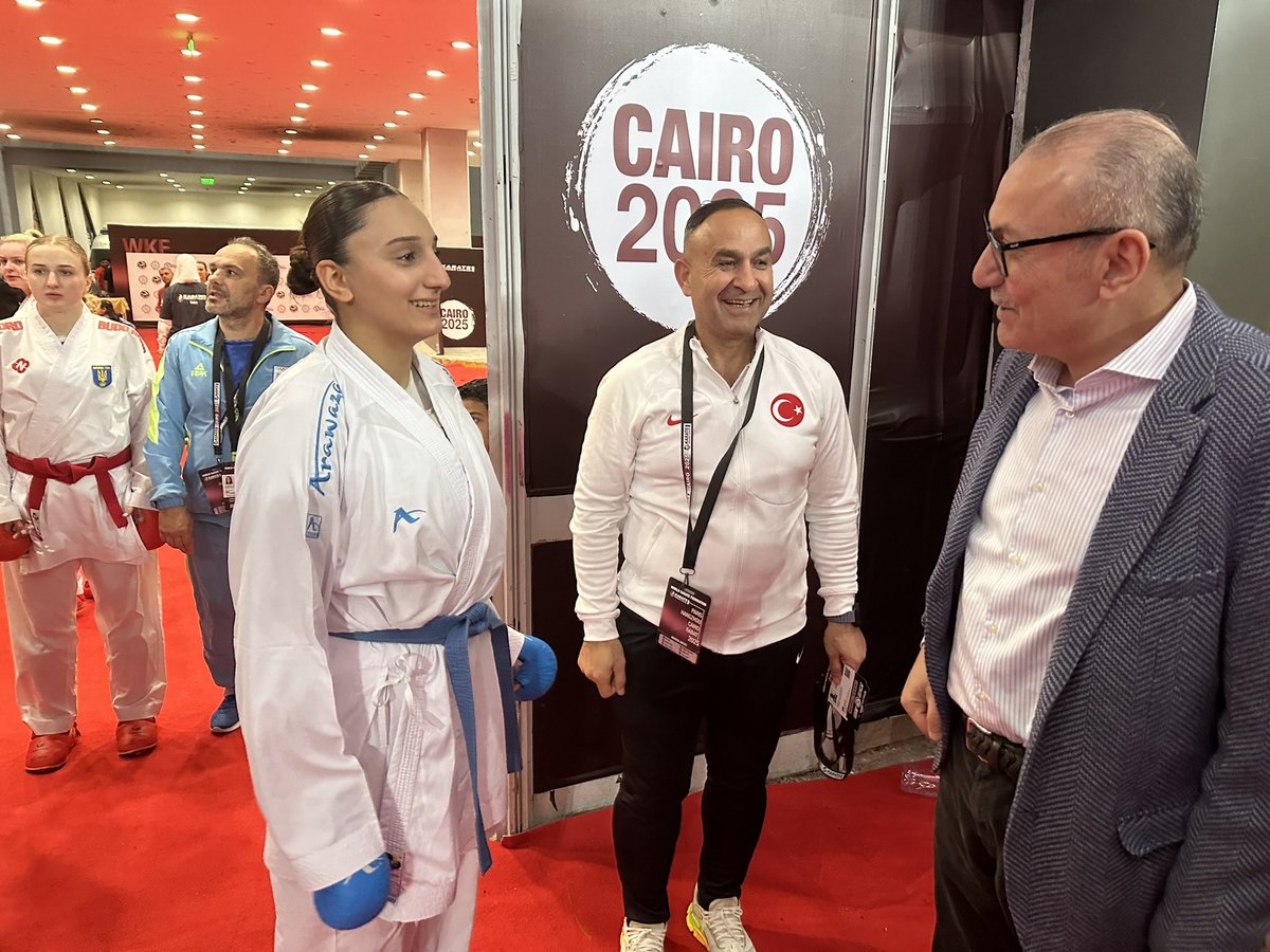 T.C. Mısır Büyükelçisi Mutlu Şen, Karate Milli Sporcularla Kahire'de Buluştu