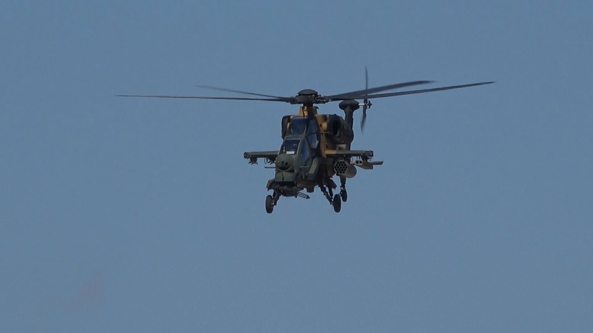 KKTC'de T129 ATAK Helikopteri Gösterisi Teknofest Ziyaretçilerini Coşturdu