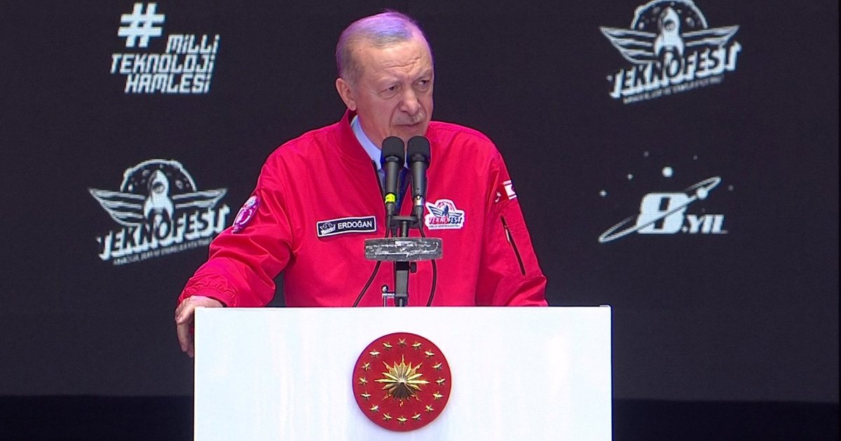 İstanbul Milletvekili Sırrı Süreyya Önder Vefat Etti