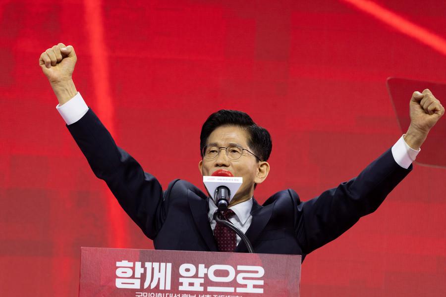 Kim Moon-soo, Güney Kore Muhafazakâr Partisi'nin Başkan Adayı Seçildi