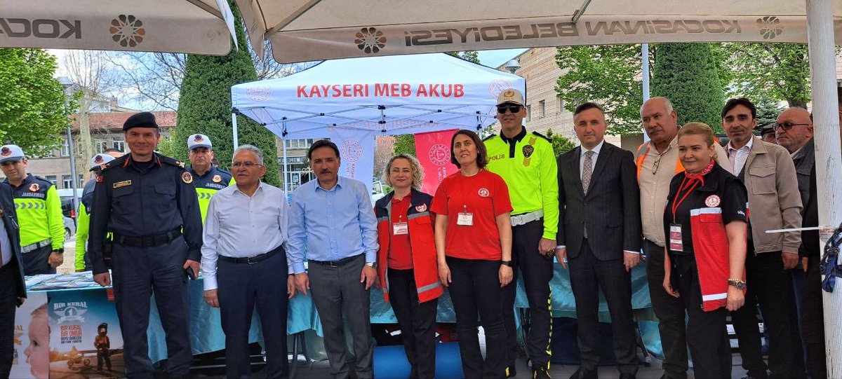 Kayseri'de Trafik Haftası Etkinlikleri: MEB AKUB Standını Protokol Ziyareti
