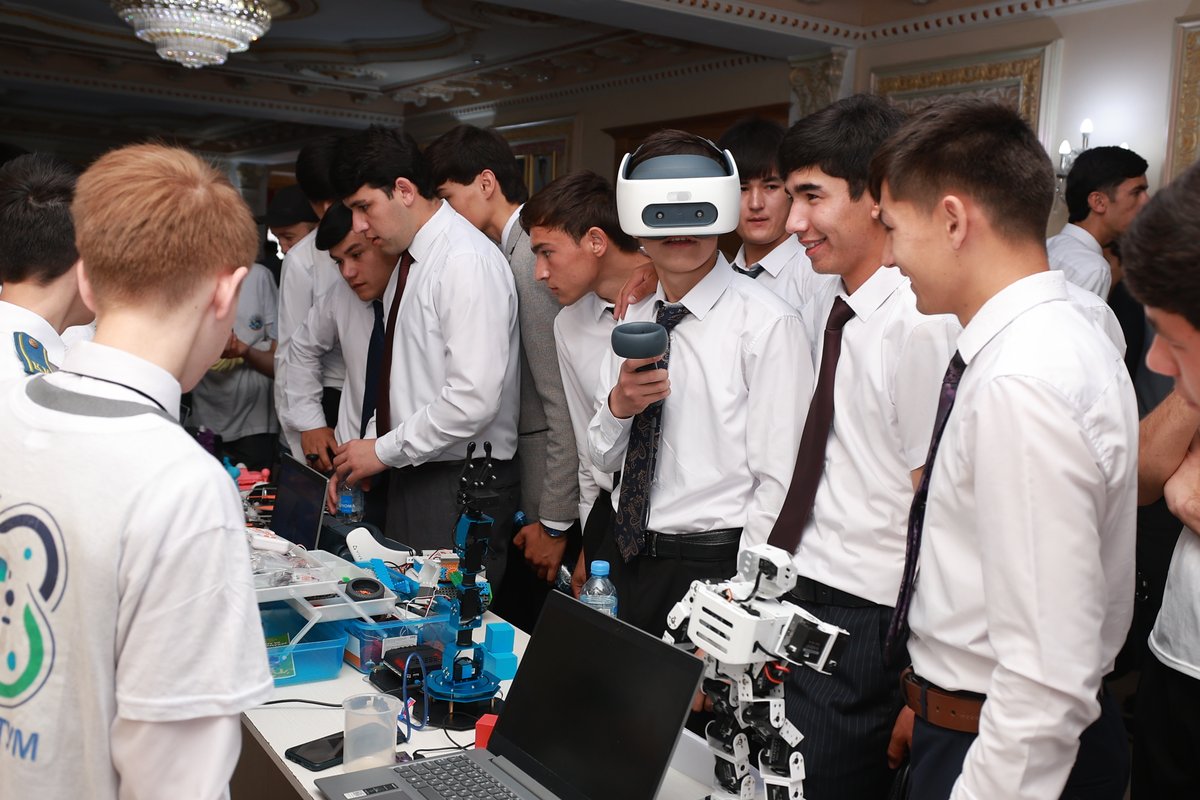 TİKA, Tacikistan'da Gençleri Dijital Geleceğe Hazırlayan Bokhtar IT Forum 2025'e Destek Veriyor