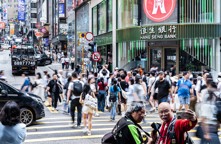 Hong Kong, Yetenekli Profesyonelleri Çekmek İçin 53 Binden Fazla Başvuru Aldı