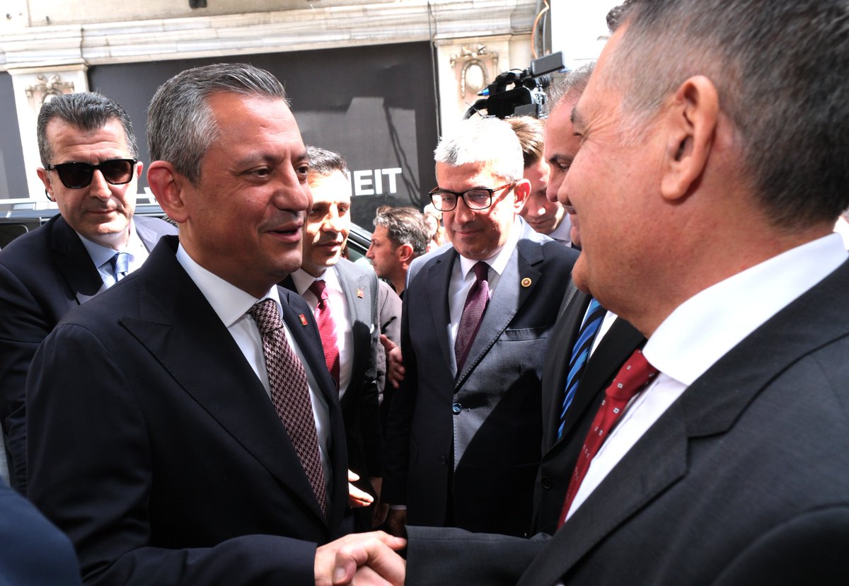 CHP Genel Başkanı Özgür Özel, TÜSİAD Yönetim Kurulu ile Bir Araya Geldi