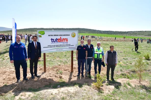 Kırşehir'de Hatıra Ormanı Oluşturuldu: 1000 Fidan Dikildi